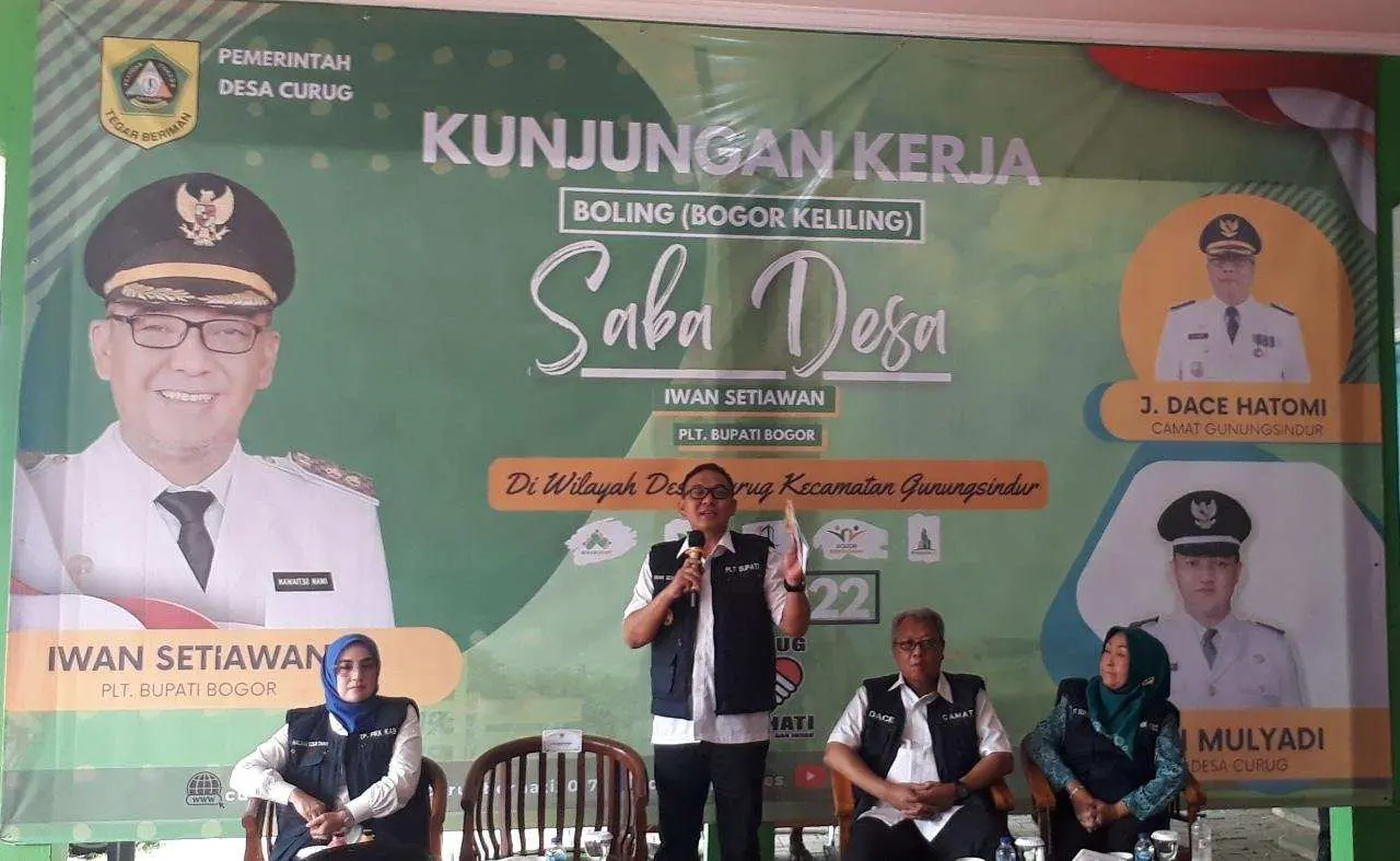 Plt Bupati Bogor Iwan Setiawan Boling Keliling Desa di  kecamatan Gunungsindur