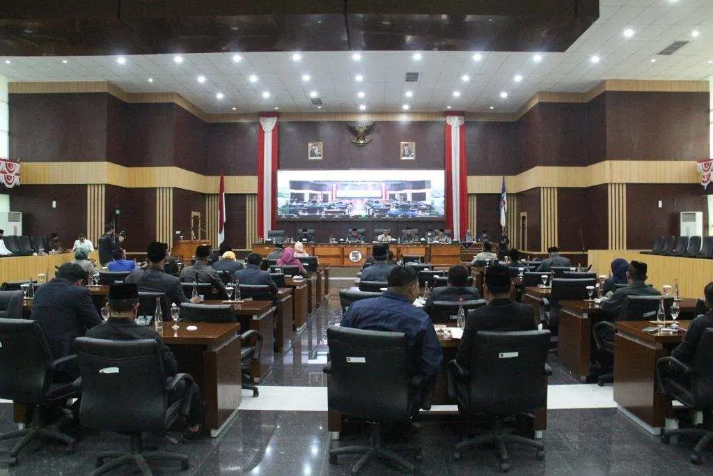 Pemkot Bogor Sahkan Perubahan Perda Nomor 6 Tahun 2012 Tentang Retribusi Perizinan Tertentu