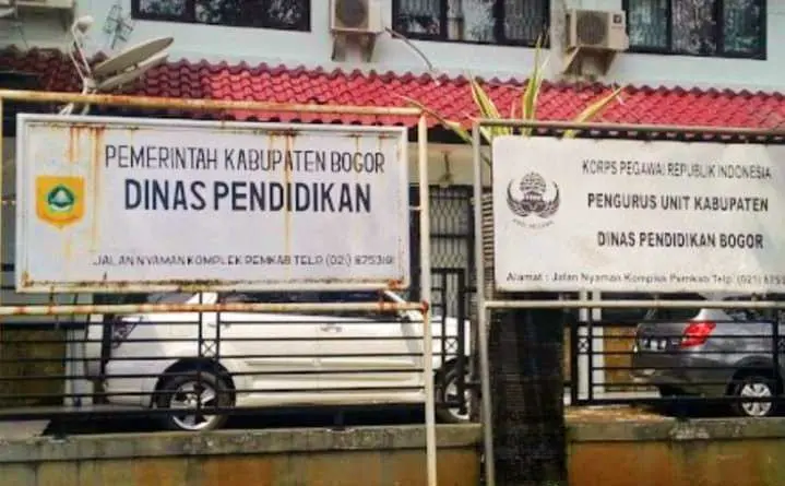 Ups.! Oknum Pejabat Disdik Kabupaten Bogor Diduga “Berbisnis” di PPDB