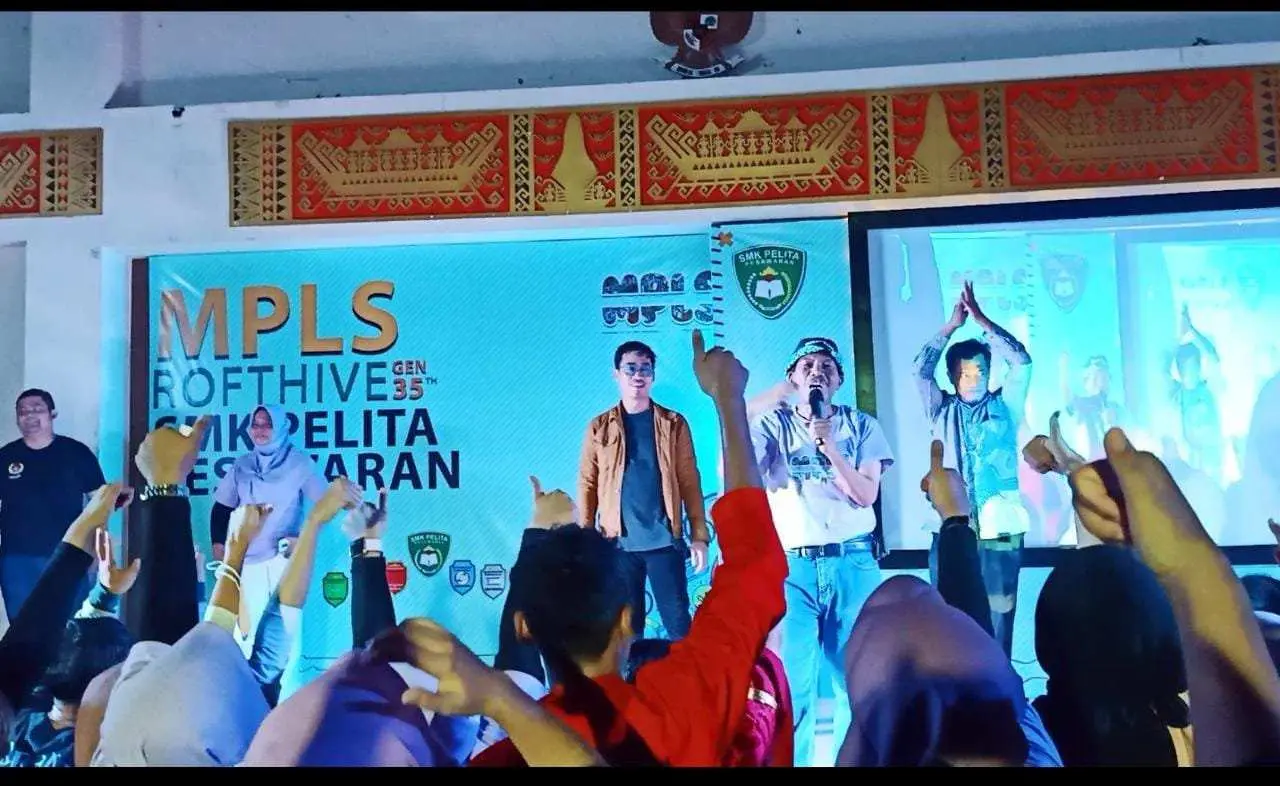 MPLS SMK Pelita Pesawaran Hadirkan Vokalis Band Hijau Daun