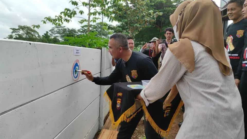 Peringati Hari Bhayangkara Ke-76 Polres Pesawaran Gelar Lomba Mural