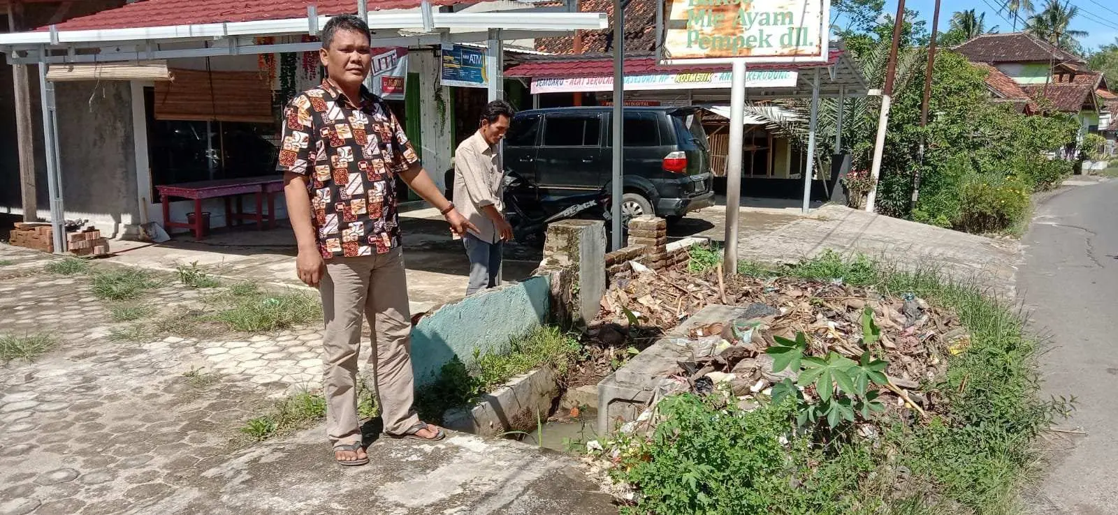 Saluran Air Tersumbat, Rumah Warga Sering Kebanjiran