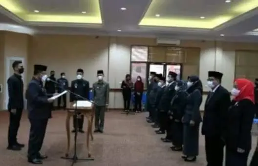 9 Pejabat Eselon III dan IV Dilingkungan Pemkab Lamsel Diambil Sumpah