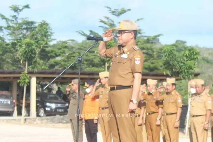 Pimpin Apel Perdana Sulpakar Minta ASN Tingkatkan Kedisiplinan