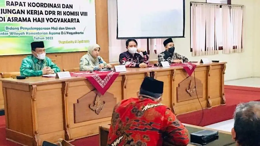 Komisi VIII DPR RI Minta Kemenag Sosialisasikan Manfaat Biaya Perjalanan Haji