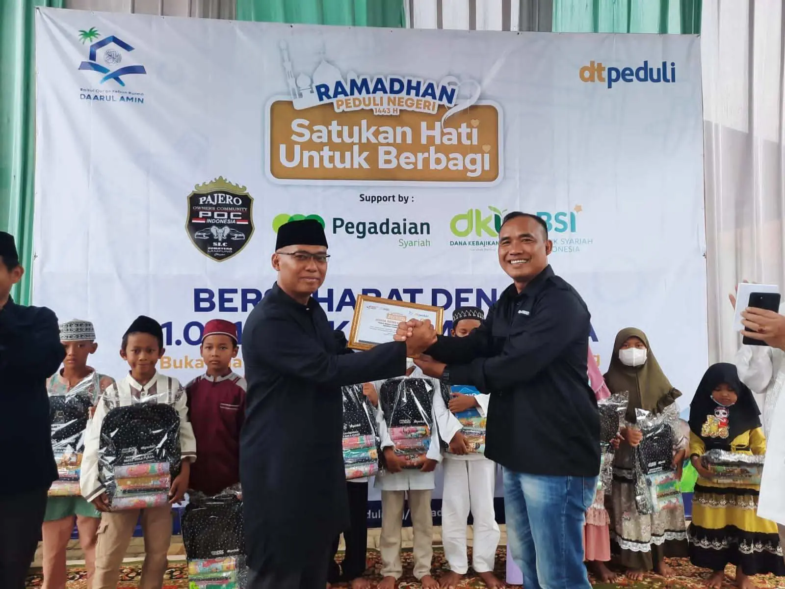 Komunitas Pajero Owners Comunity Gelar Bukber Bersama Anak Yatim