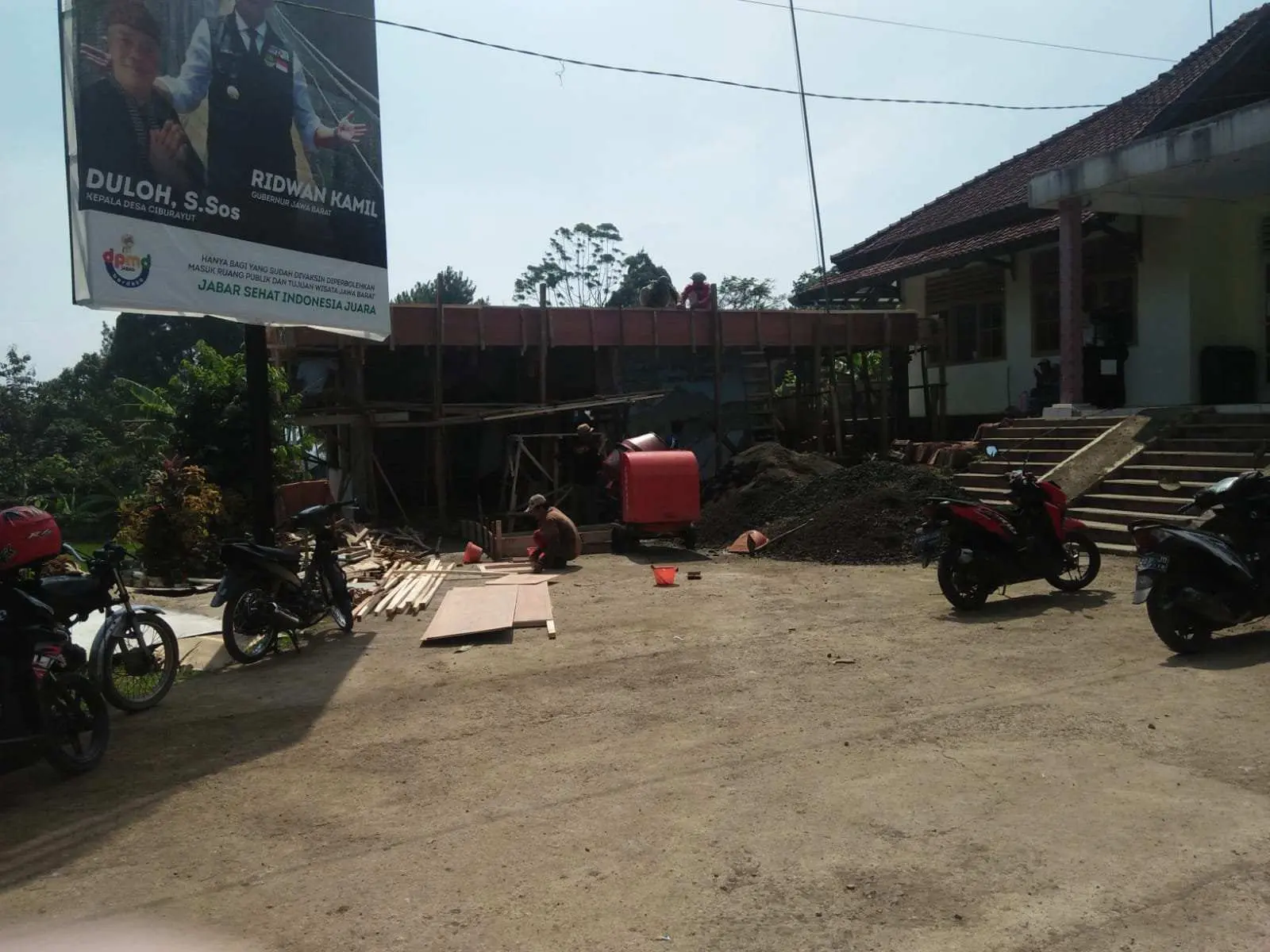 Pemdes Ciburayut Bangun Ruangan Lembaga Desa