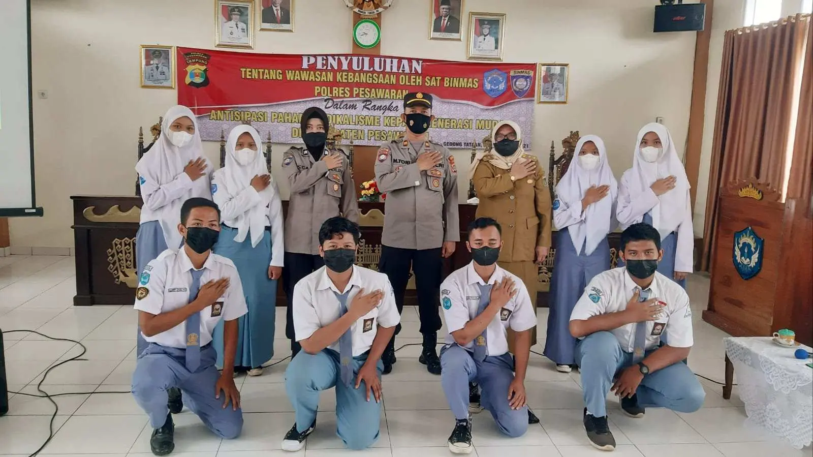 Datangi SMAN 1 Gedong Tataan, Ini Himbauan Kasat Binmas Polres Pesawaran