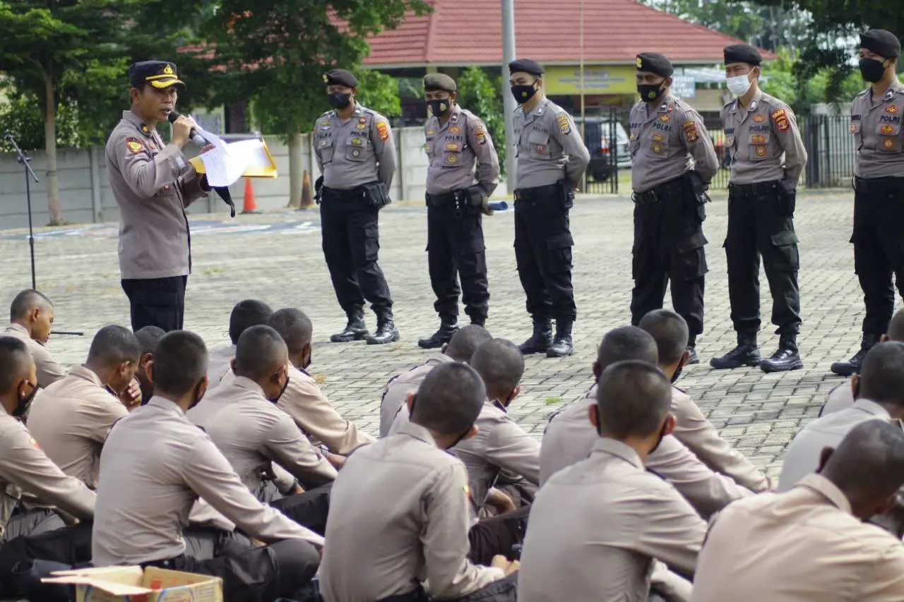 Upacara Serah Terima Siswa Dari SPN Kemiling Polda Lampung Kepada Polres Pesawaran