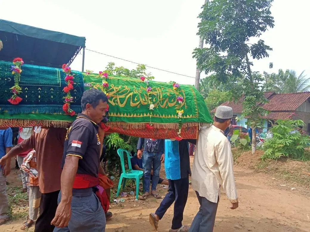 Tim SAR  Akhirnya Temukan Remaja Yang Tenggelam di Sungai Sekampung, Ini Kondisinya