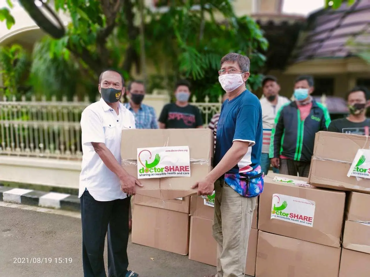 Inilah Sosok Jhon Lokolo Sang Dermawan Bagi Warga Terdampak Pandemi Covid-19