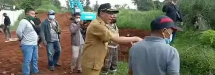 Tanah Merah di Billabong