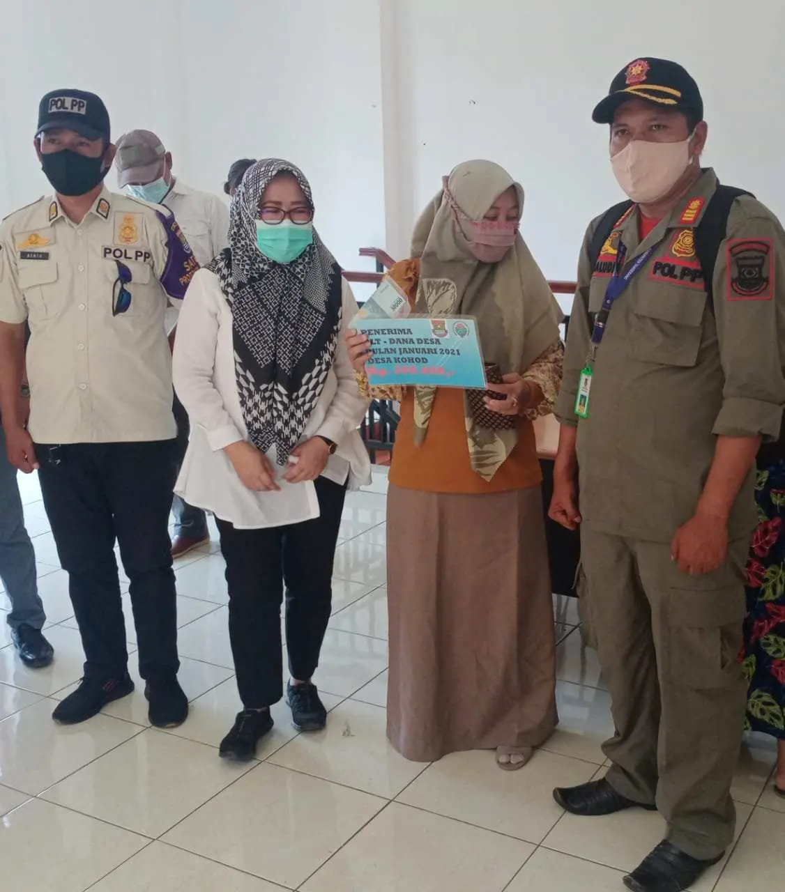 Pemdes Desa Kohot Bagikan BLT Dana Desa Kepada 150 KPM