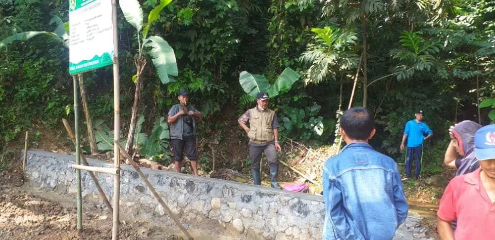 Pemdes Sukaluyu Bangun SAB Demi Penuhi Permintaan Warga