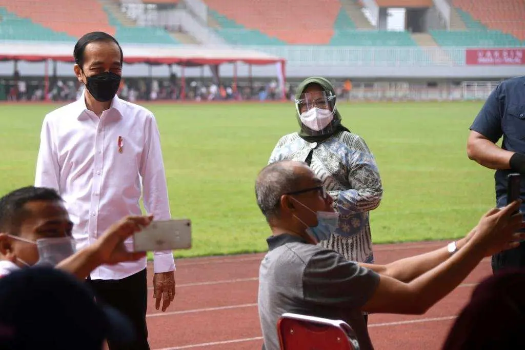 Lanjutkan Vaksinasi Massal, Bupati Bogor: Hari Ini Target 10 Ribu Vaksin