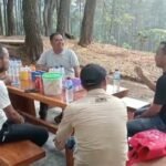 Kementerian LHK Beri SK Pemanfaatan Hutan Kepada Kelompok Tani di Kampung Ciguha